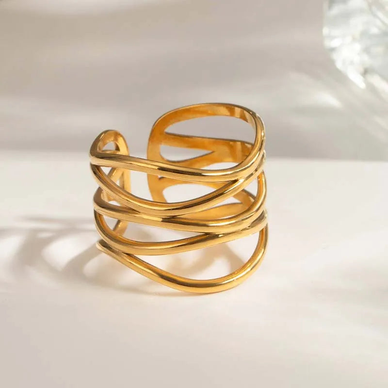 The Céleste Ring | Minimalist Gold Statement Ring