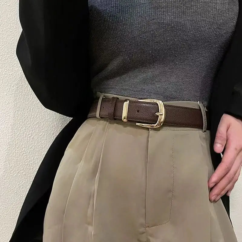The Almara Belt | Minimal Black Leather Belt